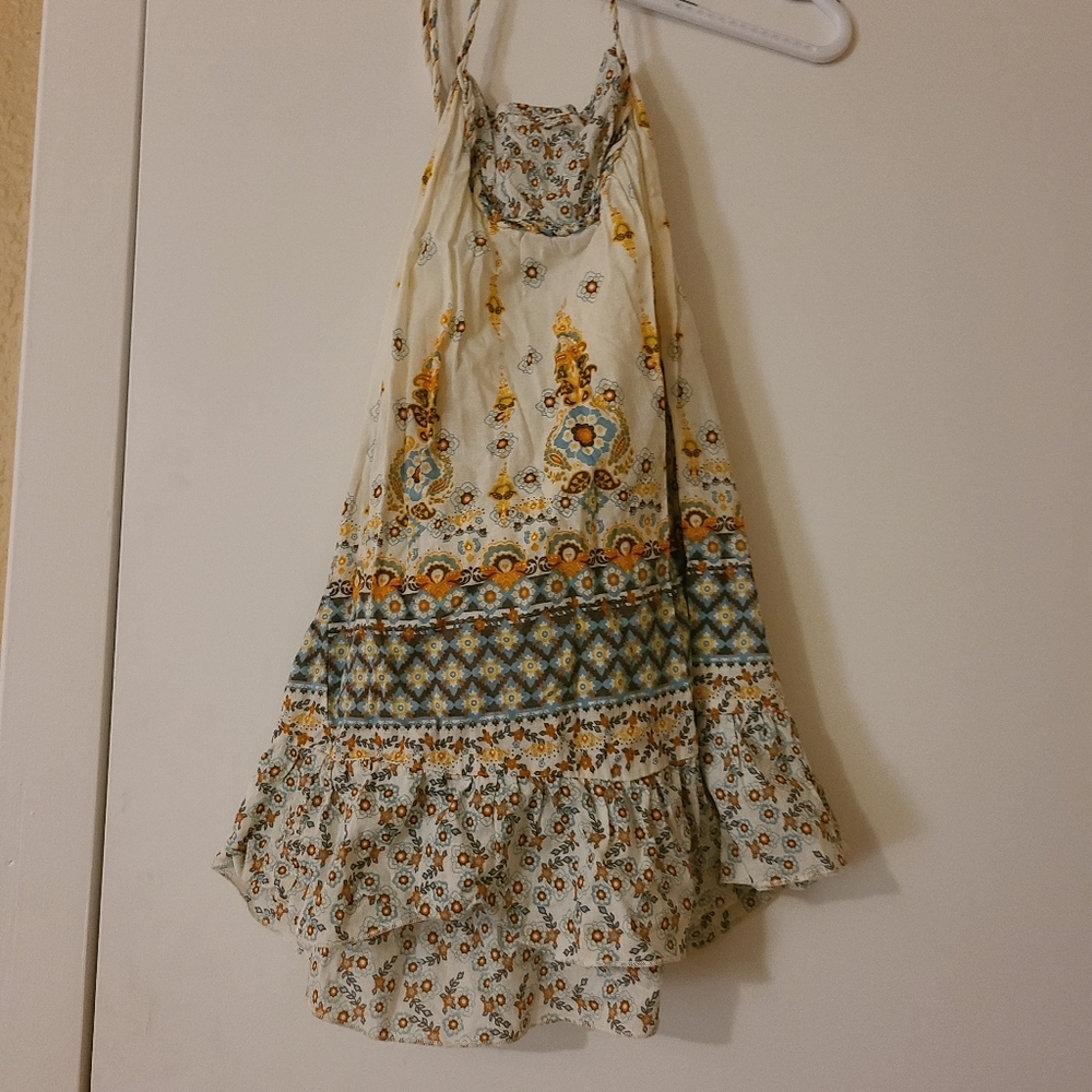 Halter top. Can color with blue and orange pattern.